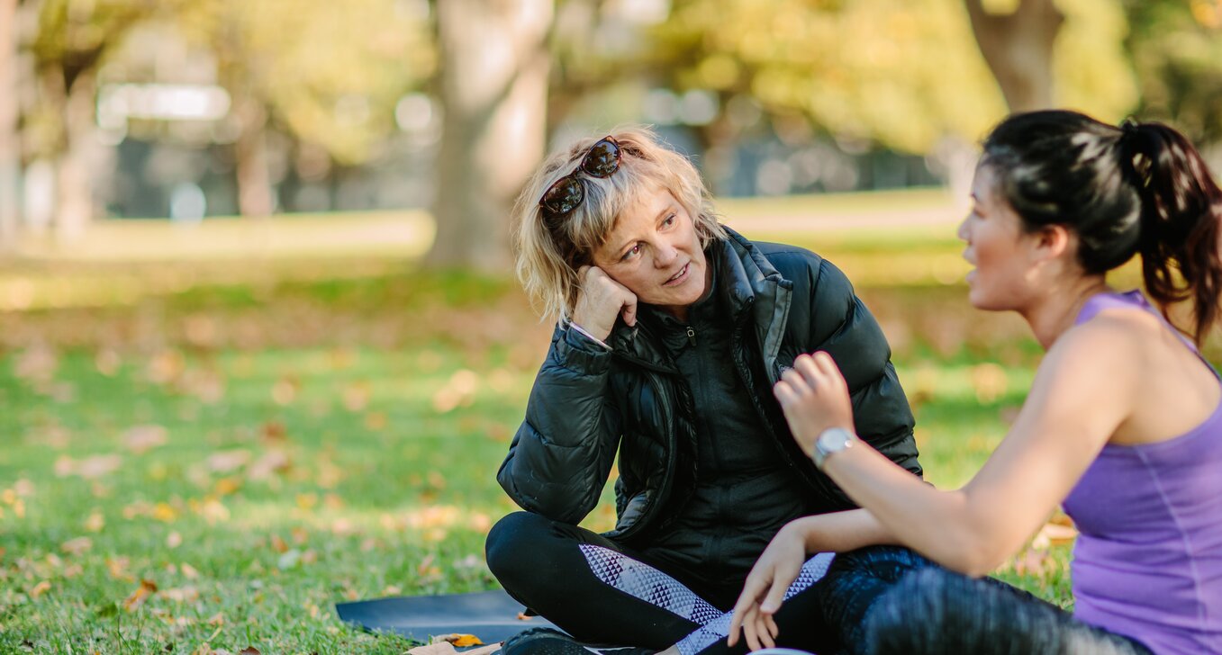 Student_and_Adelaide_University_Staff_Talking_Outdoor